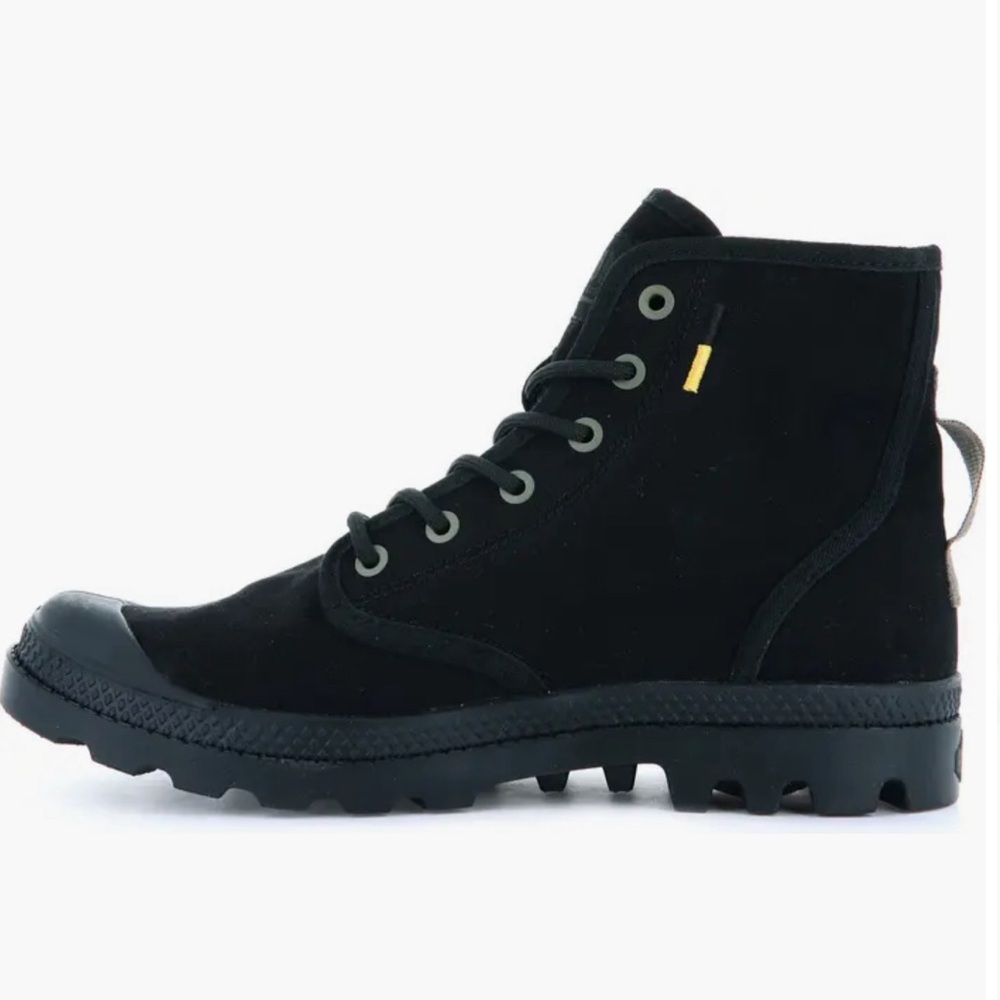 Palladium Authentic Style Pampa Hi Htg Supply Style 77356-001-M Men 7.5 Women 9 - Picture 2 of 11